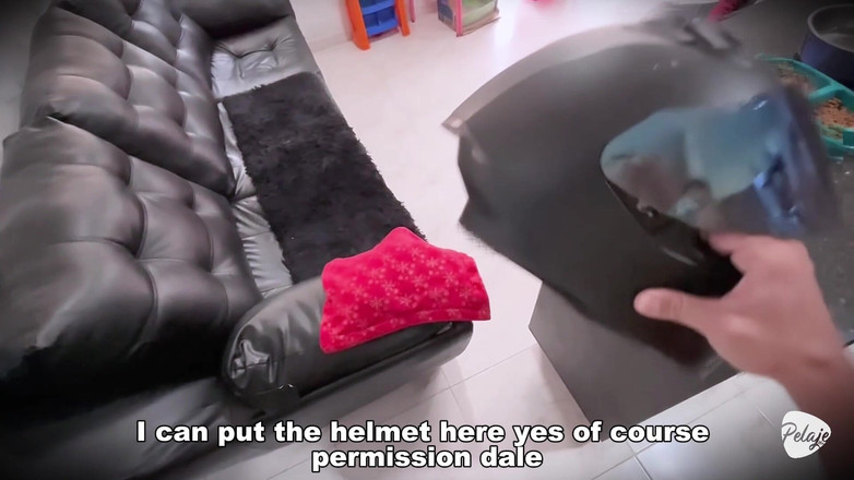 Pelaje mix: 내 친구의 아내가 바람을 피우며 나를 성관계하고 내 성기를 빨았고, 나는 그녀 입 안에 큰 분비물과 함께 사정했다.