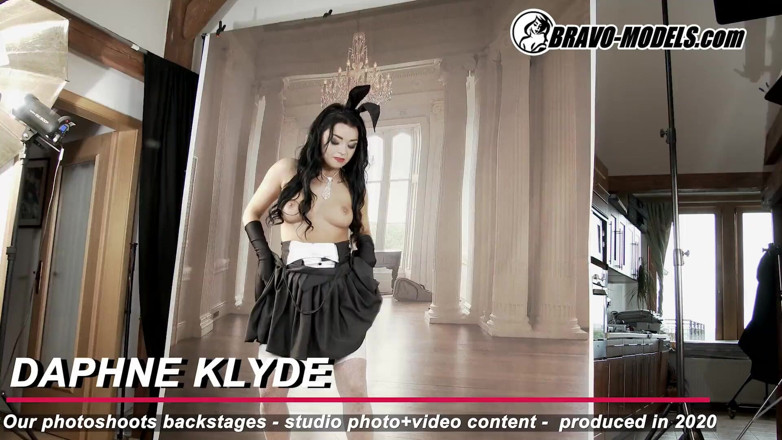 Bravo Models Media: 388-Backstage photoshoot Daphne Klyde - Adult