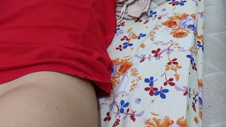 Angelina Pop: Pieprzony masaż laska w domu