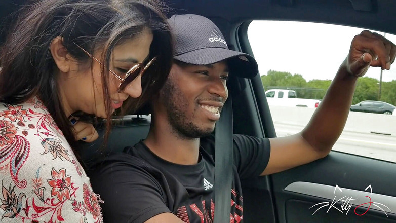 Kitty Jaguar: 친구와 함께하는 도로 머리