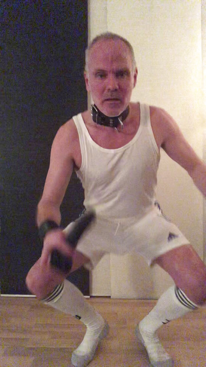 Exhibitionslutty: 我，骑乘并吮吸假阳具 - 单人表演