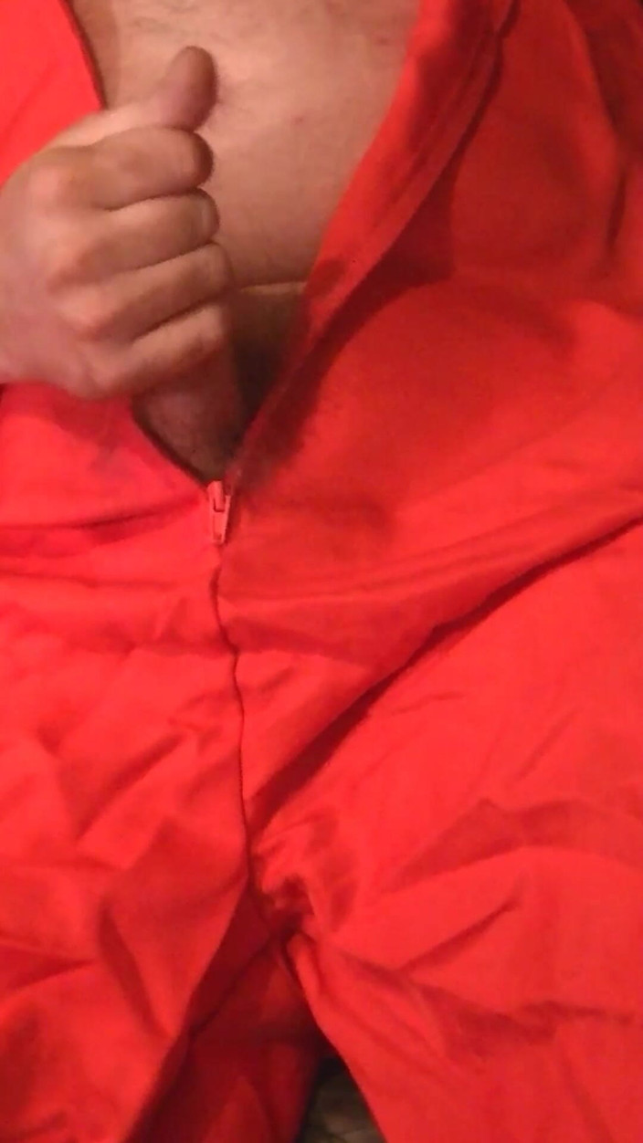 Au79: Escapou agora se masturbando