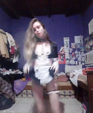 RavenHearth666VIP: At your service baby for nipples