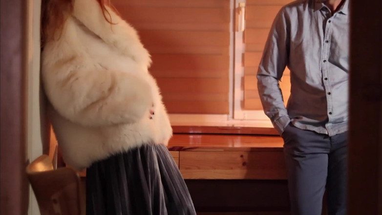 Ruda Cat: Ripped thighs, high-knee boots, handcuffs and fur coat make you...