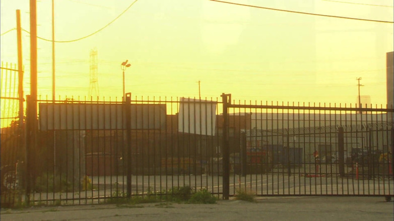 Babe Stars: Hot fuck on the outdoor place, in the warehouse