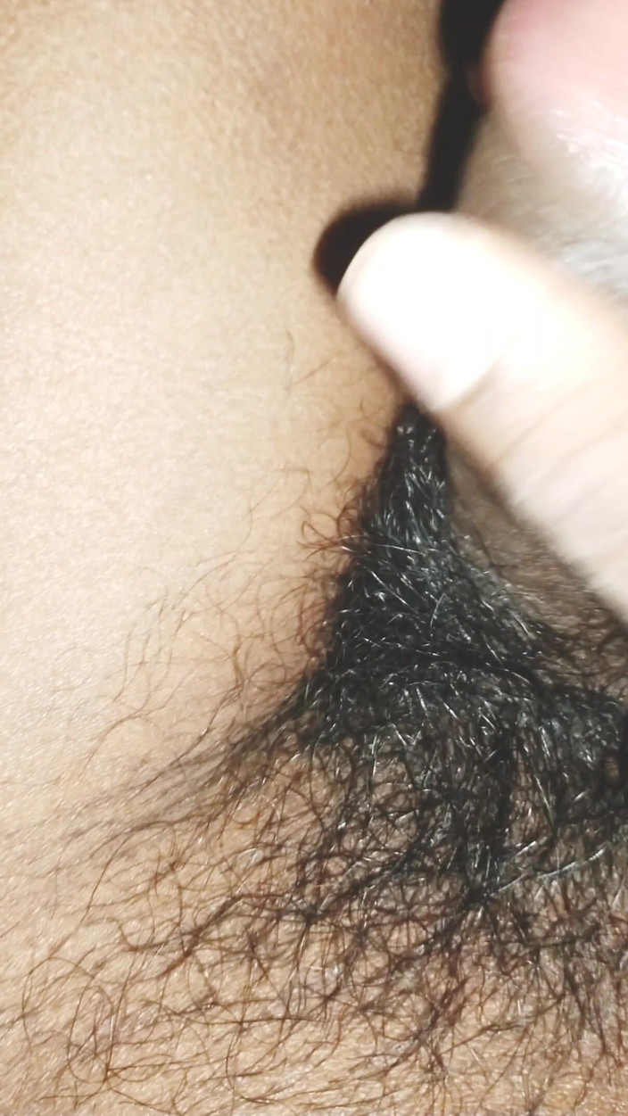 Indian_teens_era: Femboy masturbace sólo v místnosti