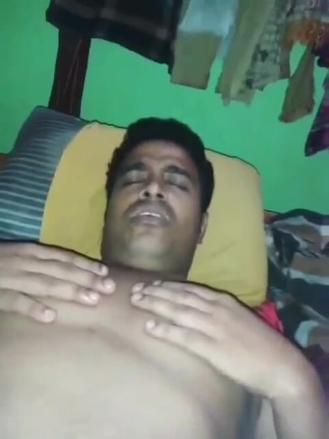 MST RUKAIA KHATUN: Video's Bangladeshi Bhabi Sucking Beautiful Grill