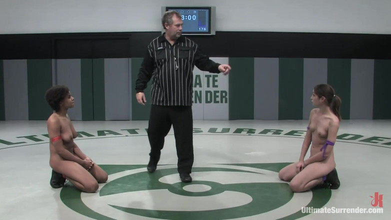 Ultimate surrender by Kink: アンバー「ローグ」レイン(1勝0敗)対ヤナ「ザ・ワイルドキャット」ジョーダン(1勝1敗)