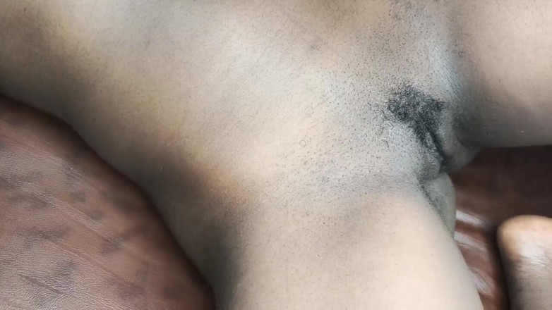 Loversinbed: Віра з великими цицьками смокче пизду