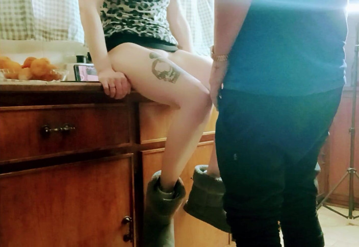 MysticBella: Hotwife likes to fuck my friends