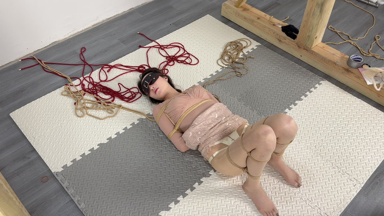 Yanmou: Fan Ol, bondage et orgasme, arme magique 10 fois