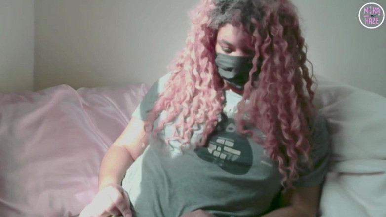 Mika Haze: Wearing mask and ignoring you