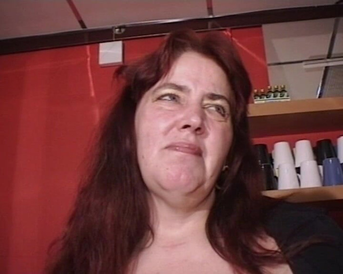 BB Video - Vintage Story: Amatoare nemțoaică matură solo, femeie brunetă cu țâțe naturale mari și țâțoase, jucării