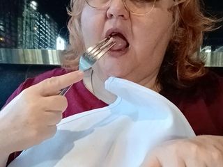 BBW nurse Vicki adventures with friends: Special Dinner After Getting Haircut