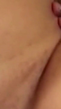 Tesão preta milf cavalga um enorme bbc e fica cheia de porra quente
