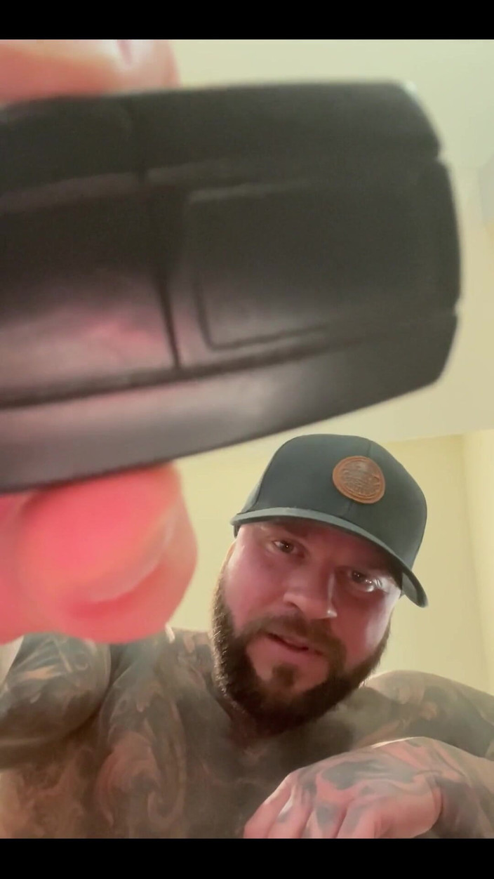 Jasons feet: Saya jurulatih peribadi super cocky awak