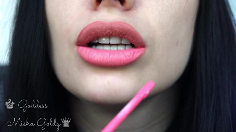 Goddess Misha Goldy: Cum to my big pink seduction and big hookah smoke!