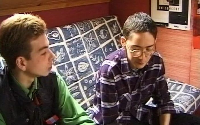 Gay 90's Vintage Porn: Хтивий чоловічий контакт зі шкірою No4