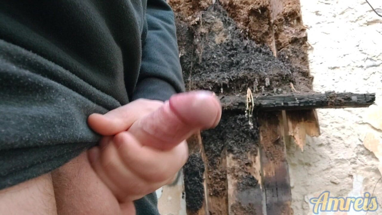 Amreis: Potřebujete místo pro stříkání! Část 9. Nové místo, sperma a procházka v šortkách...