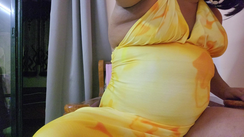 Indiansissychubby: いい子にして、俺のチンコを飲み込んで、俺の精液を食べて