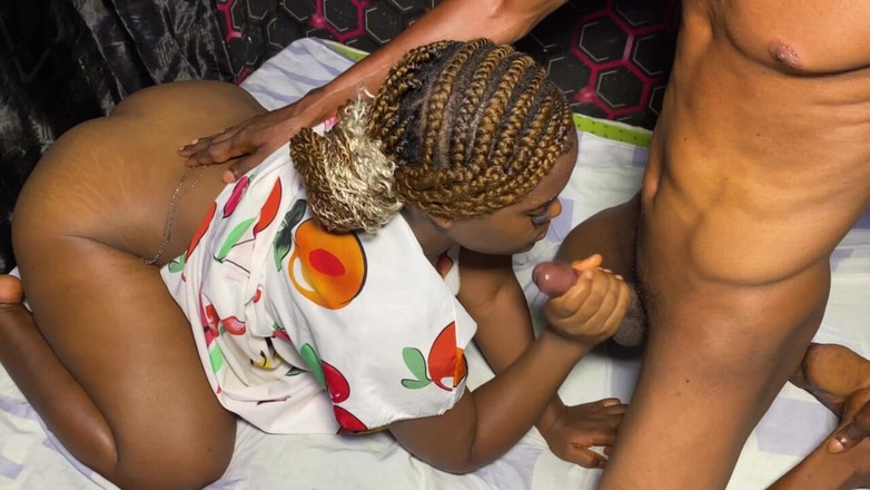 XQuillix: 남편의 친구에게 따먹히는 자연의 흑인 미녀 마누라