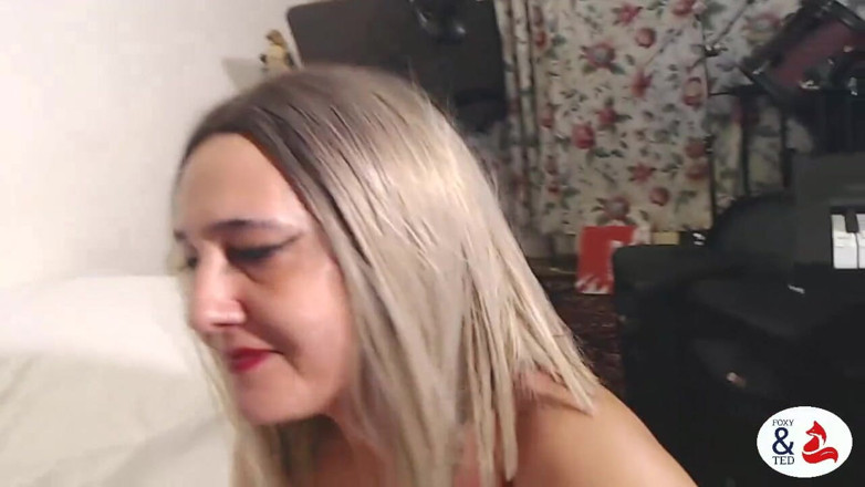 FoxyandTed: 23 september21 cumshow anal and cum on ass