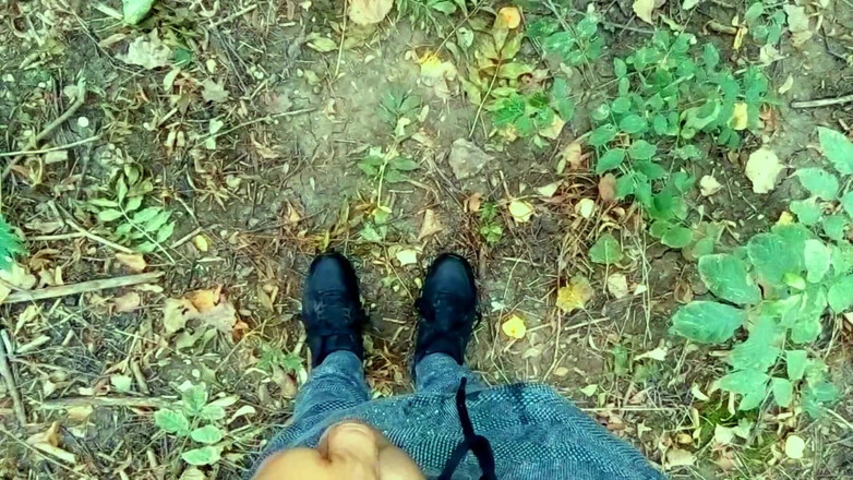 Idmir Sugary: Twink piscia e sborra sulle sue scarpe da ginnastica usate...