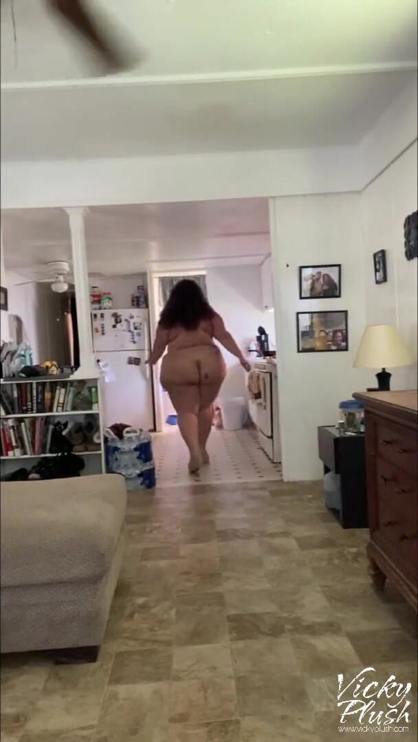 Vicky Plush: Custom walking for stepdaddy