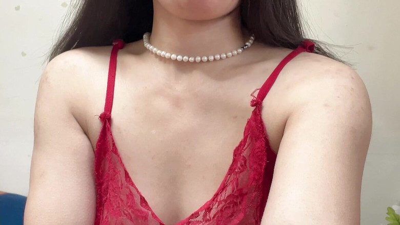 sweethanajapanese: Hana Wear Red Outfit Today Her Sexy Perfect Body Petite