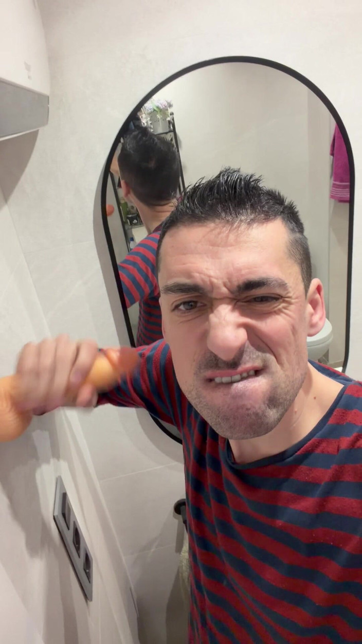 Liam Harding: Sexy Stepdaddy Riding Dildo