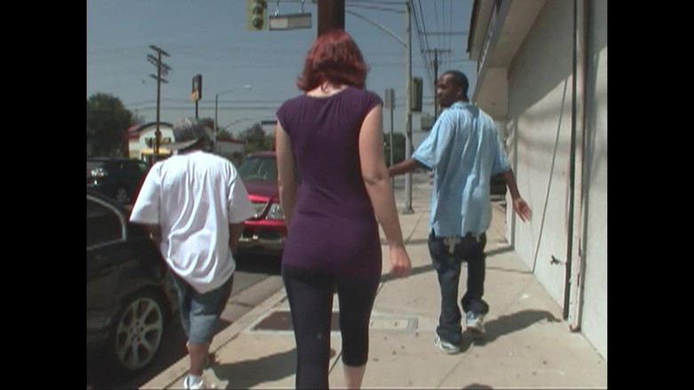 Monster Cocks: Interracial pornô com puta branca insaciável