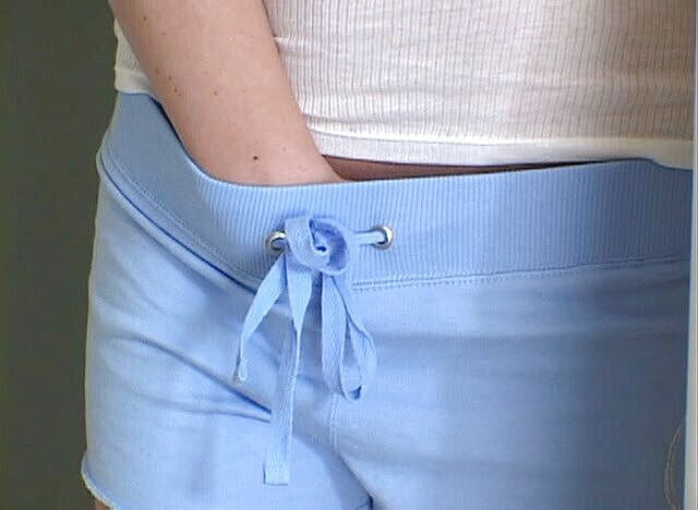 Cryptostudios: Isteri muda miang merayu untuk kongkek