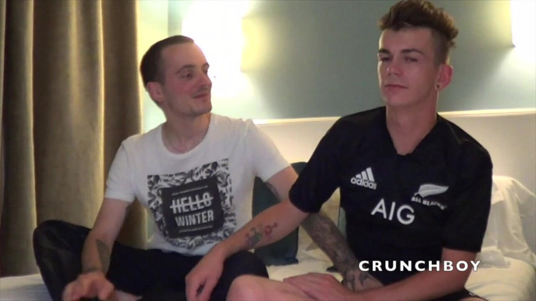 French Twinks Amator videos: Zachair fucked raw by Taiago