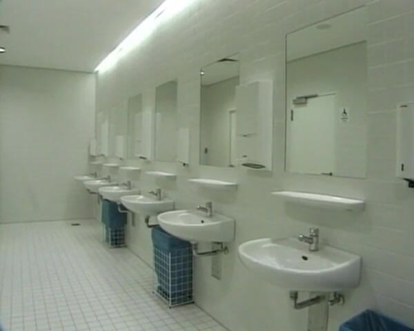 German Homemade: Amateur German Chick Got Smashed in Bathroom on First Date