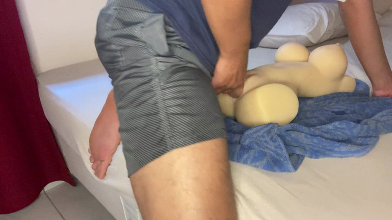 Greedy truck: Búp bê tình dục nóng bỏng da trắng bị liam...