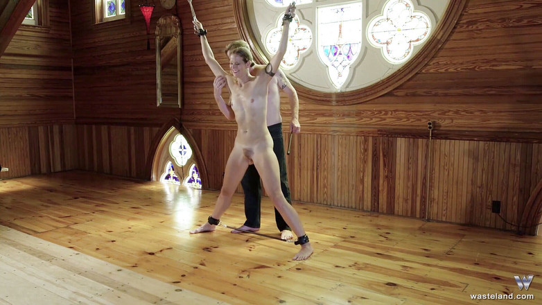 Wasteland: Bdsm en un loft del coro - episodio 1