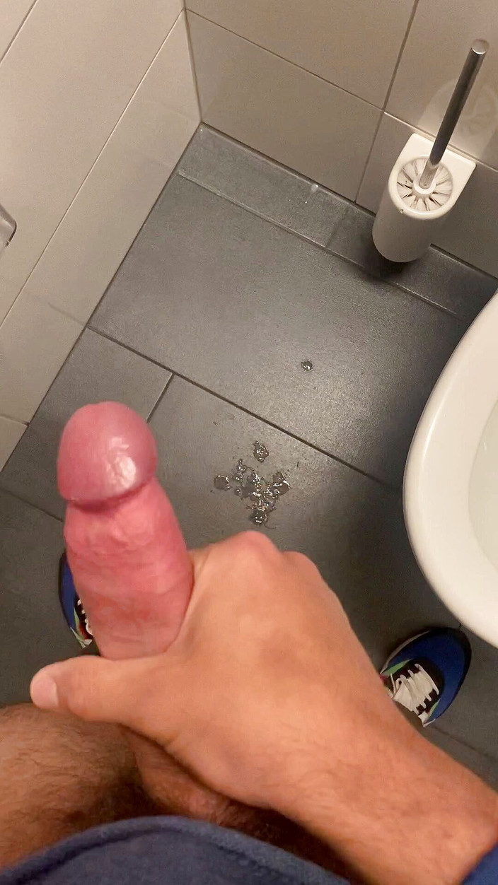 Zaharia: 화장실 완키