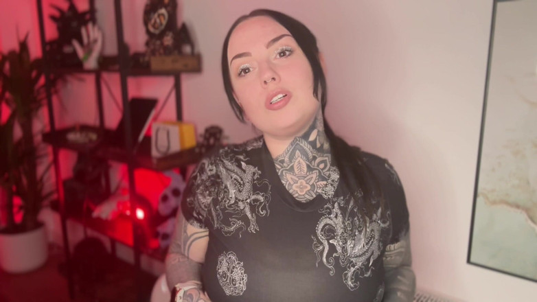 Miss Valentina: Menace-fantasme interactif