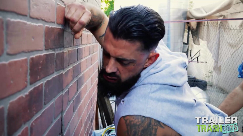 Trailer Trash Boys: Trailertrashboys hunk alpha Wolfe fokt met Joel Iemand