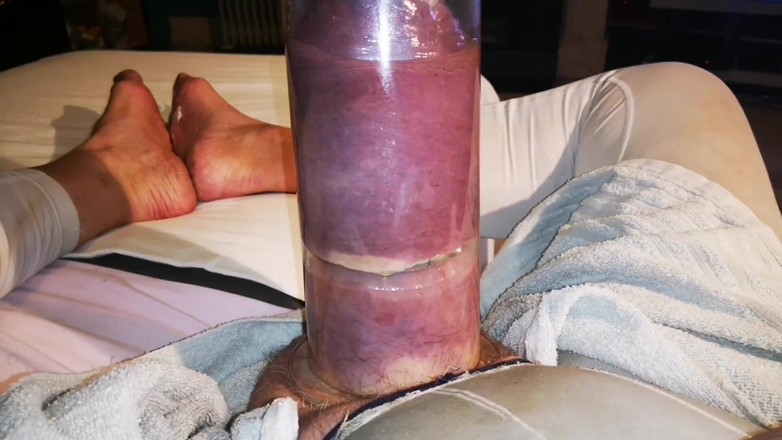 Monster_Meat_: Einer der größten Schwanz S der Welt?