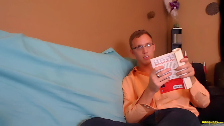 Man Puppy: Riesiger streber versucht, dich zu ignorieren