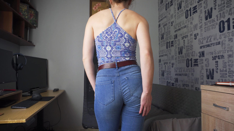 Teasecombo 4K: Blue Jeans Ass Škádlení v kalhotkách s plnými zády