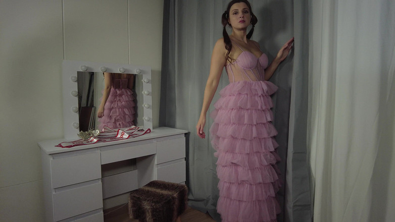 Ferrero: Melena Maria Rya trong dải ruy băng của Hoa hậu Á-Âu