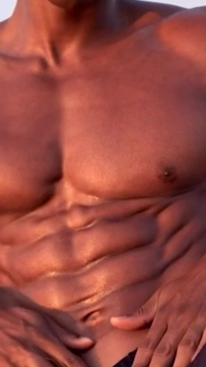 Vida Noite: Tertangkap: Lumberjack panas di dalam hutan