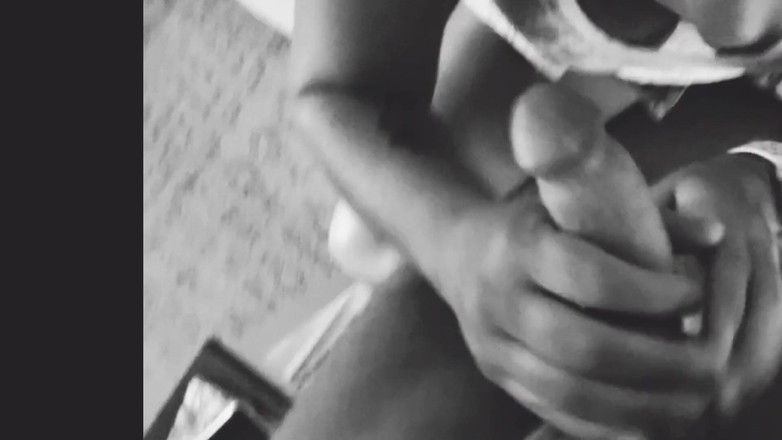 Serving Hollywood: 섹시한 70대 밀프 오럴