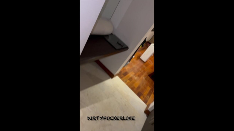 Luke: Luke e Josh giocano con il piscio puzzolente giallo