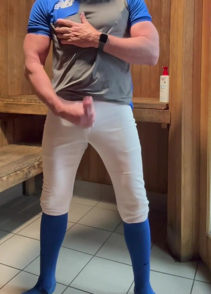 JockDad87: Alpha fun di ruangan sauna bareng jockdad87 bagian 6