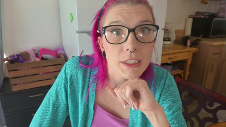 Miss Ellie Roleplay: 继母发现自卑