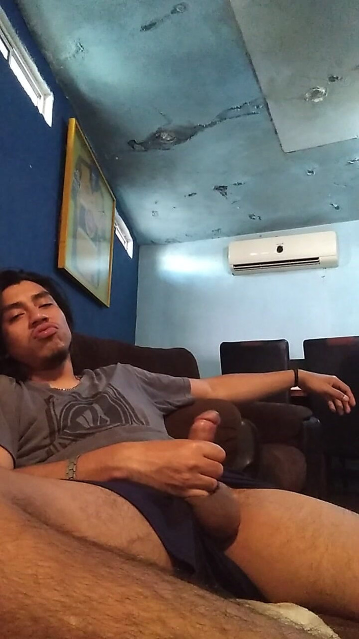 AlexAlejandro13: Chỉ cần nhìn vào khuôn mặt baby nóng bỏng của...