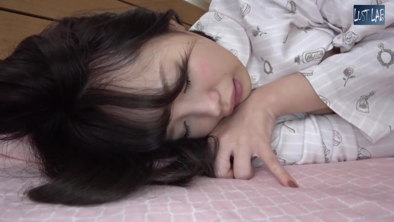 Lust lab: Late Night Temptation with a Roommate Turns Into a Quiet...